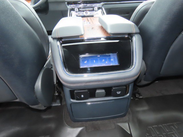 Used 2024 Lincoln Navigator Black Label AWD/4WD image 21