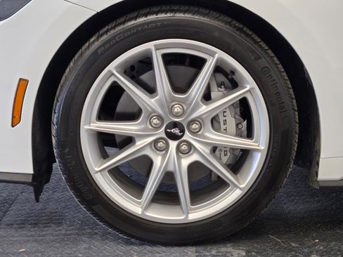 Used 2025 Ford Mustang GT Premium RWD image 10