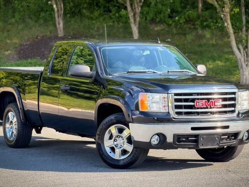 Used 2012 GMC Sierra 1500 SLE w/ Power Tech Package AWD/4WD image 17
