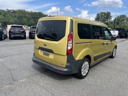 Used 2018 Ford Transit Connect XL FWD image 3