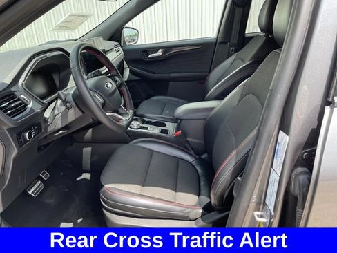 Used 2023 Ford Escape ST-Line w/ Tech Pack #1 AWD/4WD image 9