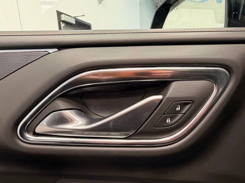 Used 2024 GMC Yukon AT4 w/ Technology Package image 27