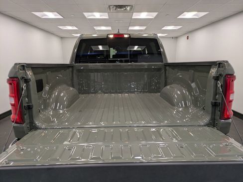 Used 2026 RAM 1500 Laramie AWD/4WD image 25