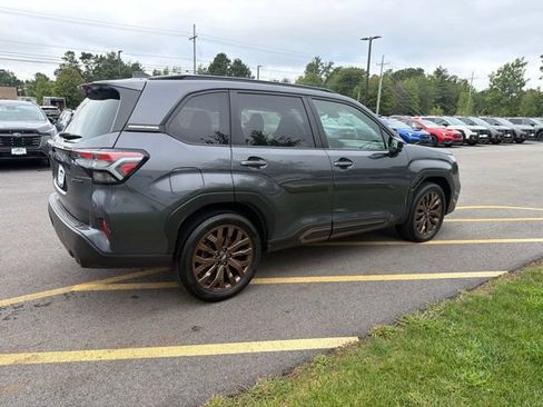 Used 2025 Subaru Forester Sport AWD/4WD image 5