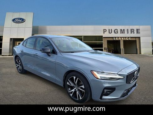Used 2024 Volvo S60 B5 Plus FWD image 1