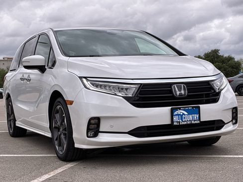 Certified 2024 Honda Odyssey Elite image 10