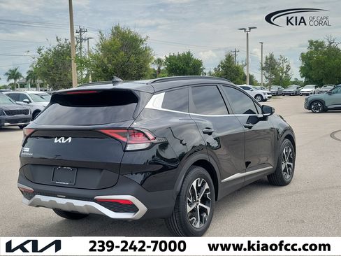 Certified 2025 Kia Sportage EX w/ Premium Package FWD image 6