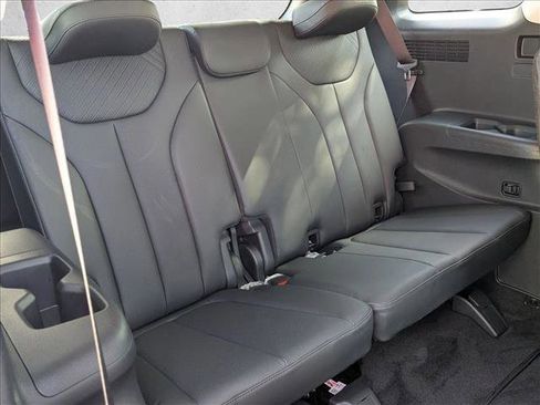 Used 2023 Hyundai Palisade SEL FWD image 21