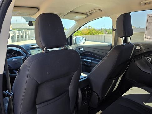 Used 2018 Ford Escape SE w/ SE Sync 3 Package FWD image 15