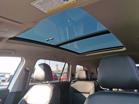 Used 2019 Volkswagen Atlas SEL image 16