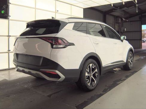Used 2025 Kia Sportage EX w/ Premium Package image 11