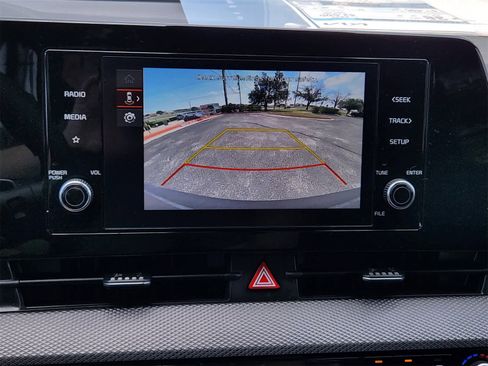 New 2025 Kia Sportage LX image 15