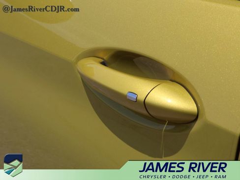 Used 2025 Chevrolet TrailBlazer RS w/ Driver Confidence Package FWD image 19