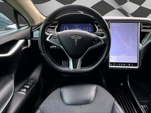 Used 2014 Tesla Model S 60 RWD image 5