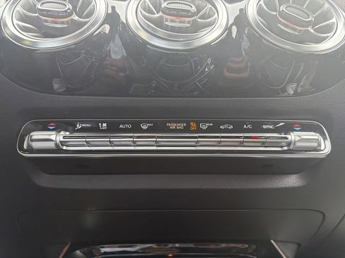 Used 2023 Mercedes-Benz GLA 250 image 19