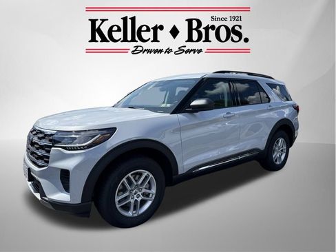 New 2025 Ford Explorer Active image 3