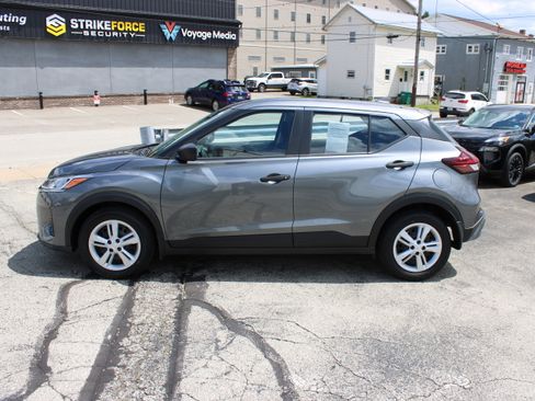 Used 2024 Nissan Kicks S FWD image 2