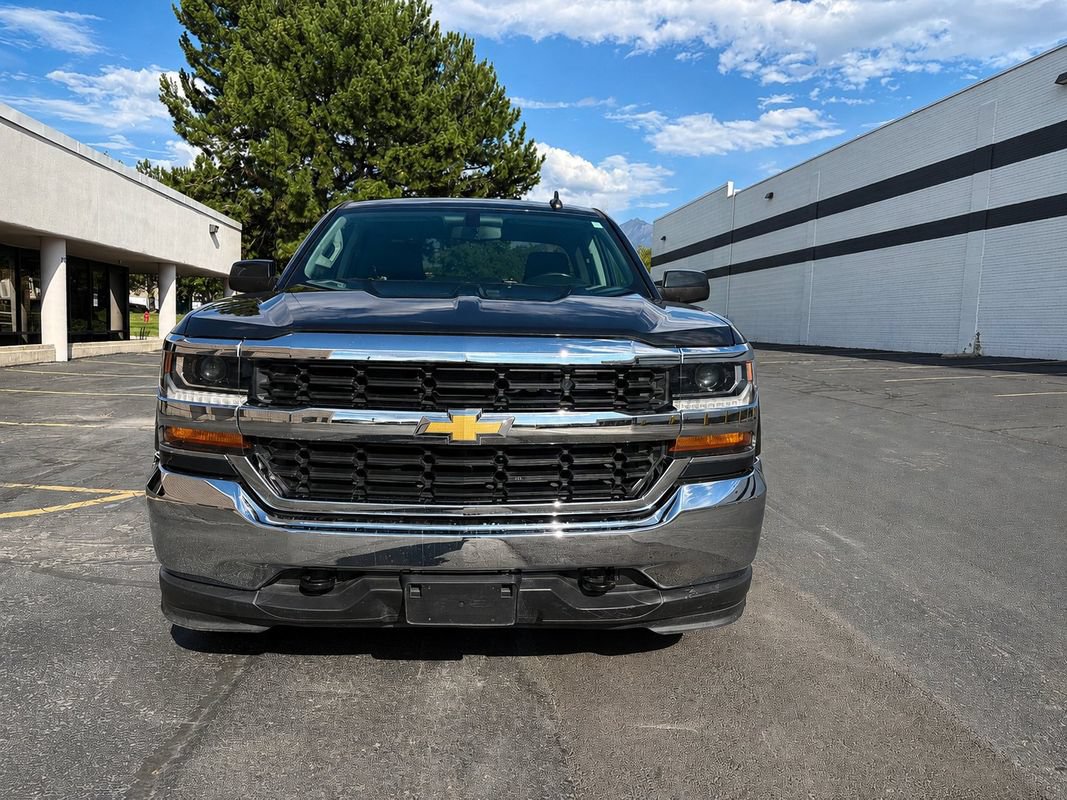 Used 2019 Chevrolet Silverado 1500 LT AWD/4WD image 8