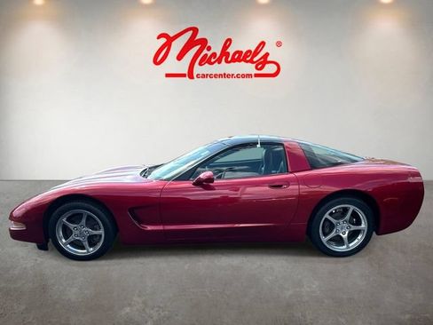 Used 2001 Chevrolet Corvette Coupe w/ Preferred Equipment Group1 RWD image 5