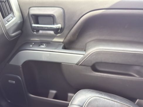 Used 2015 Chevrolet Silverado 1500 LTZ Z71 w/ LTZ Plus Package AWD/4WD image 23