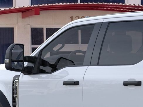 New 2026 Ford F550 4x4 Crew Cab image 21