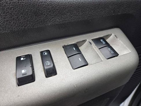 Used 2016 Ford F250 Lariat w/ Lariat Interior Package image 29