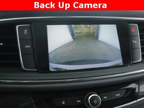 Used 2019 Buick Enclave Essence image 25