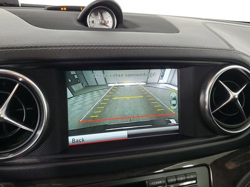 Used 2014 Mercedes-Benz SL 550 image 42