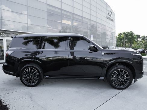 Certified 2026 INFINITI QX80 Autograph w/ Premium Cargo Package AWD/4WD image 25