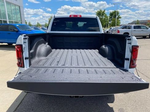 New 2026 RAM 2500 Big Horn AWD/4WD image 29