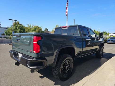 New 2026 Chevrolet Silverado 2500 ZR2 w/ LPO, Dark Essentials Package AWD/4WD image 7