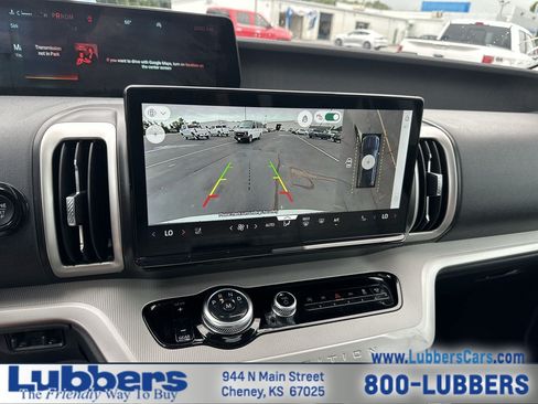 Used 2025 Ford Expedition Max Active RWD image 17