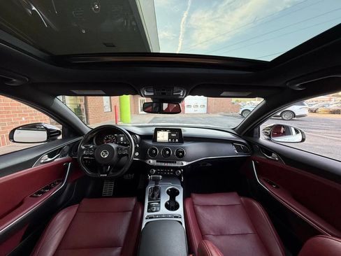 Used 2019 Kia Stinger GT1 image 20