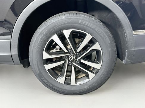 Used 2023 Volkswagen Tiguan S FWD image 11