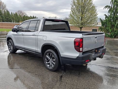 Used 2022 Honda Ridgeline Sport image 11