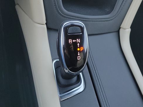 Used 2019 Cadillac XT5 Premium Luxury image 24