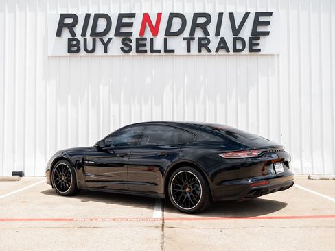 Used 2023 Porsche Panamera 4 Platinum Edition AWD/4WD image 4