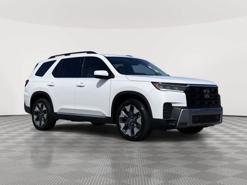 Used 2026 Honda Pilot Elite image 1