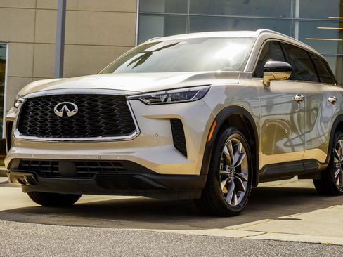 Used 2023 INFINITI QX60 Luxe w/ Cargo Package AWD/4WD image 8