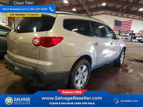 Used 2011 Chevrolet Traverse LT image 4