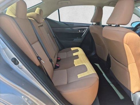 Used 2015 Toyota Corolla LE FWD image 13