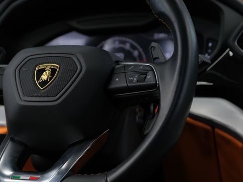Used 2023 Lamborghini Urus S AWD/4WD image 56