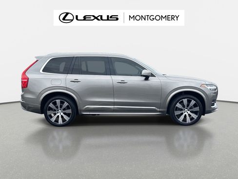 Used 2022 Volvo XC90 T6 Inscription image 2