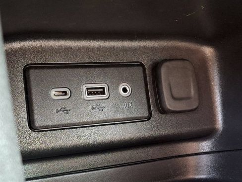 Used 2024 Chevrolet Equinox LT FWD image 25