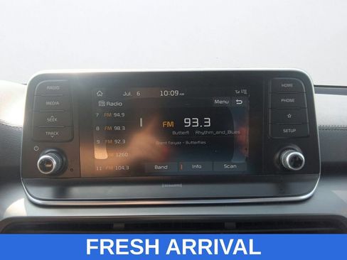 Used 2020 Kia Telluride S FWD image 26