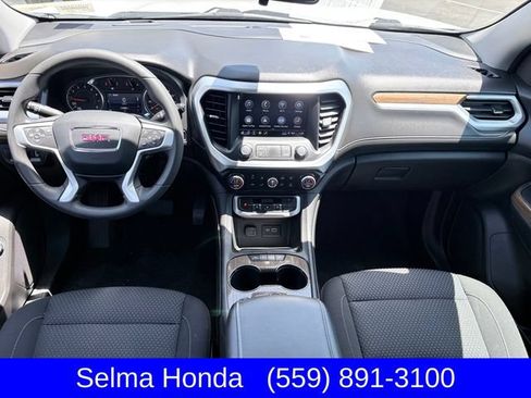 Used 2022 GMC Acadia SLE w/ Driver Convenience Package FWD image 9