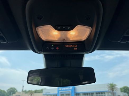 Used 2024 Chevrolet Colorado LT w/ LT Convenience Package RWD image 28