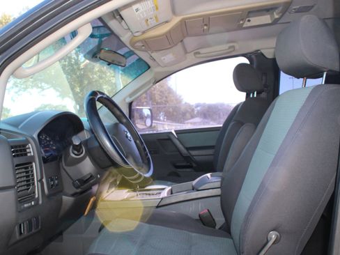 Used 2007 Nissan Titan SE image 4
