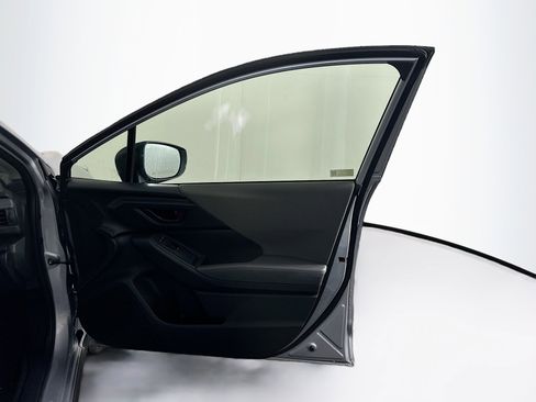 Used 2024 Subaru Crosstrek 2.0i Premium image 31