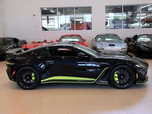 Used 2023 Aston Martin V12 Vantage RWD image 61